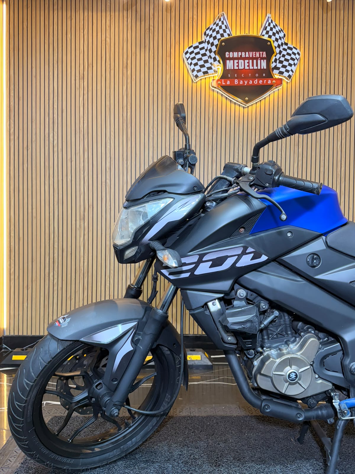 PULSAR 200 NS FI - Image 8