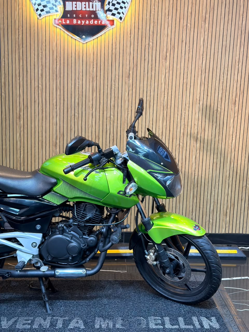 PULSAR 180 UG - Image 3